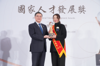 2025國家人才發展獎獲獎單位-財團法人金屬工業研究發展中心與卓榮泰院長合影